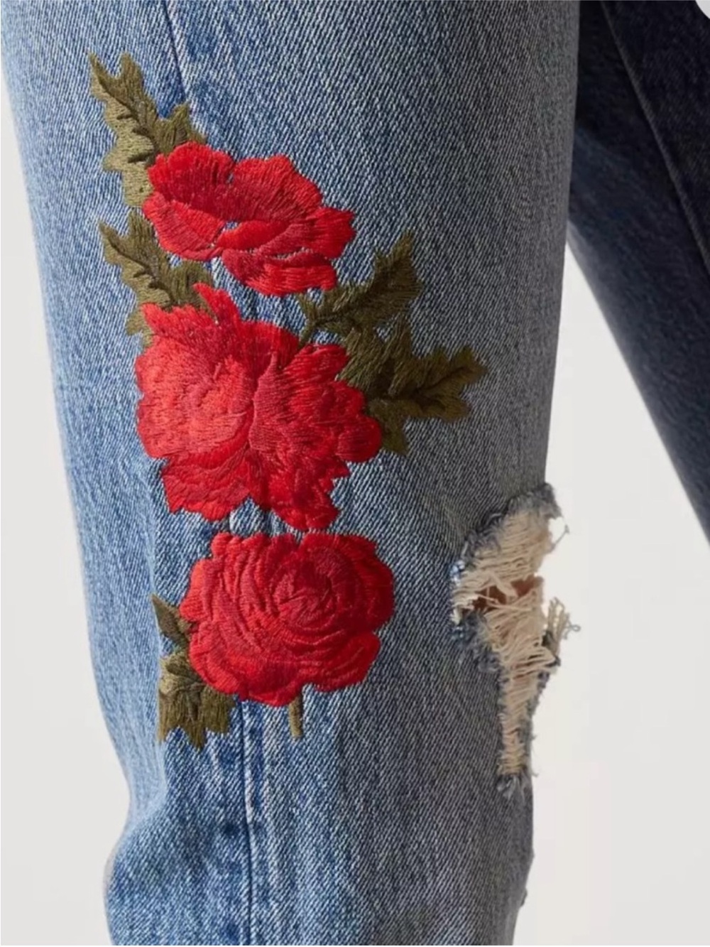 Levi's 501 Midrise Embroidered Distressed Straight-Leg Medium Wash Jeans Sz 28 - Picture 9 of 15